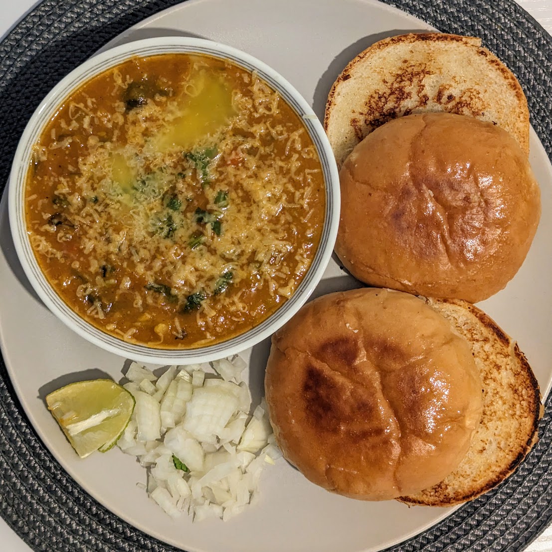 Mumbai-Special Cheese Pav Bhaji